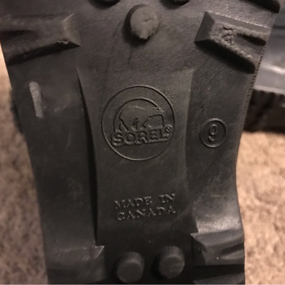 Women's  Sorel Black Winter Boots - Picture 4 of 9